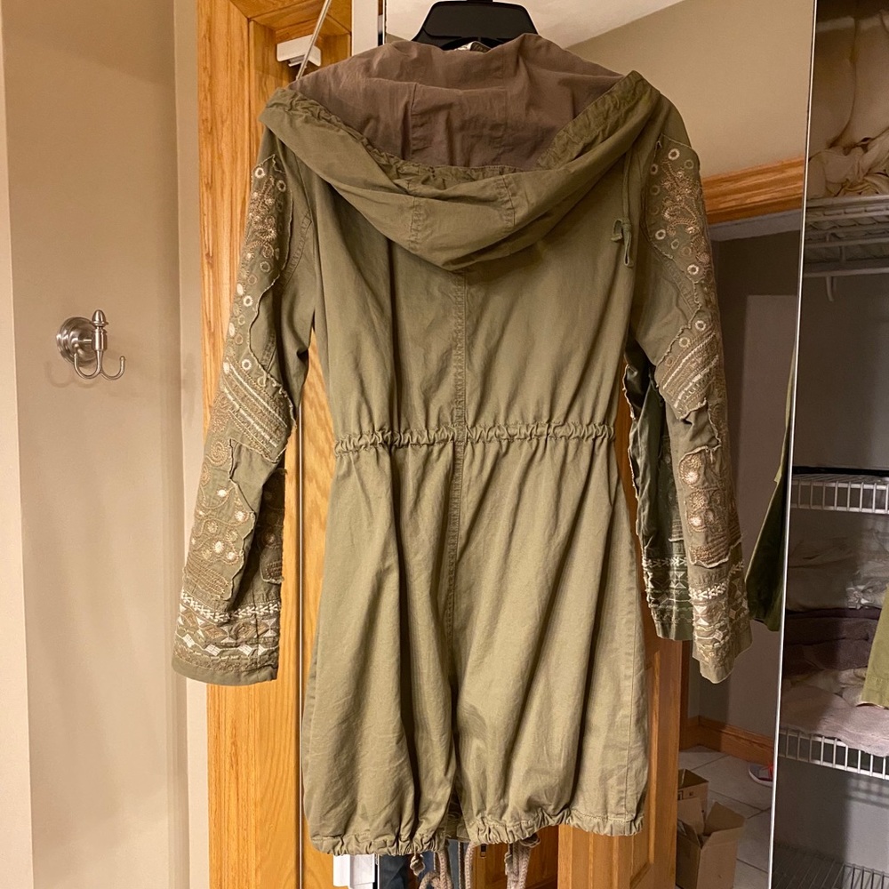 Embroidered jacket - Picture 2 of 4